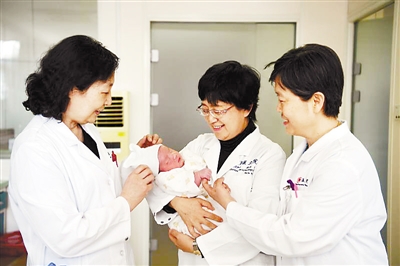 人工孕妈代怀助孕咨询怎么选